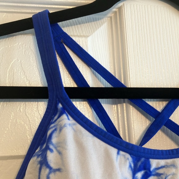 Cascade Sport blue tie dye athletic padded sports bra Summer L 36B 38B no wire - Picture 2 of 9
